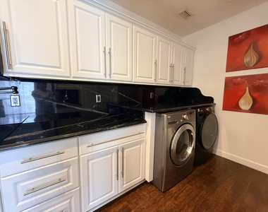 10440 Sw Stephanie Way - Photo Thumbnail 8