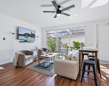 116 Caravelle Drive - Photo Thumbnail 13