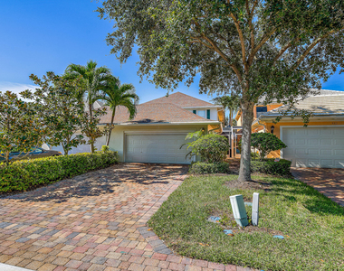 116 Caravelle Drive - Photo Thumbnail 27