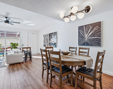 116 Caravelle Drive - Photo Thumbnail 12