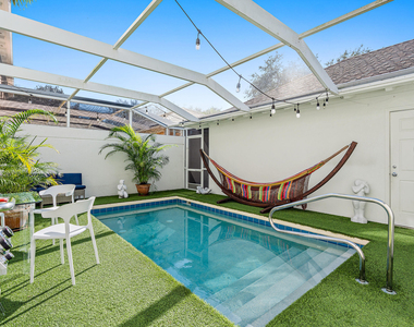 116 Caravelle Drive - Photo Thumbnail 4