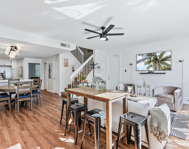 116 Caravelle Drive - Photo Thumbnail 9