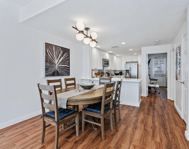 116 Caravelle Drive - Photo Thumbnail 11