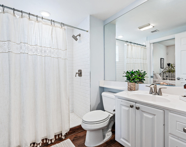 116 Caravelle Drive - Photo Thumbnail 16