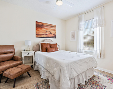 116 Caravelle Drive - Photo Thumbnail 23