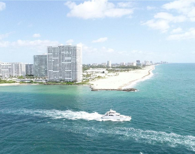 2200 S Ocean Lane - Photo Thumbnail 27