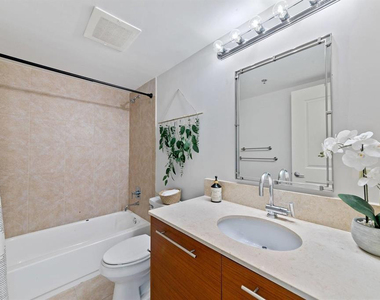 2641 N Flamingo Road - Photo Thumbnail 17