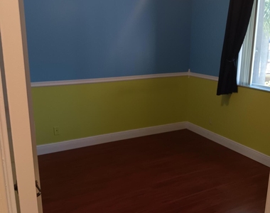 4983 W Pinemore Lane - Photo Thumbnail 9