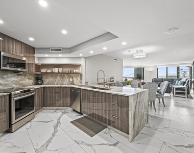 9650 S Ocean Drive - Photo Thumbnail 4