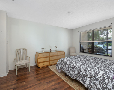 6537 Se Federal Highway - Photo Thumbnail 13