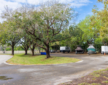 6537 Se Federal Highway - Photo Thumbnail 21