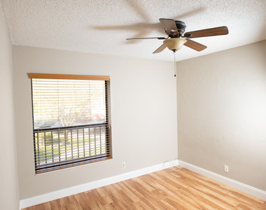 2738 S Carambola Circle S - Photo Thumbnail 18