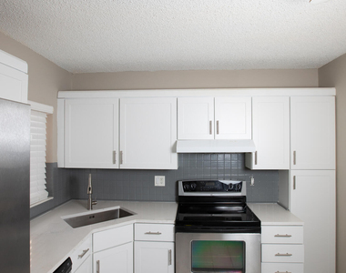 2738 S Carambola Circle S - Photo Thumbnail 3