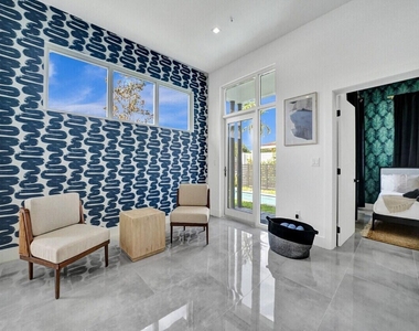 1220 Ne 15th Avenue - Photo Thumbnail 14