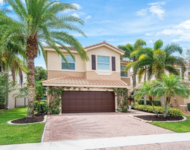 8300 Calabria Lakes Drive - Photo Thumbnail 2