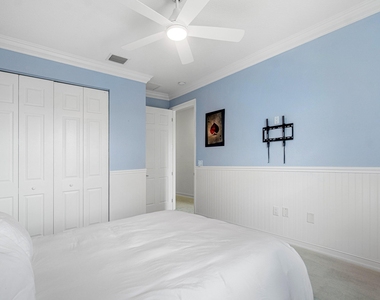 8300 Calabria Lakes Drive - Photo Thumbnail 35