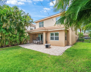 8300 Calabria Lakes Drive - Photo Thumbnail 43
