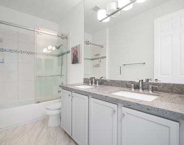 8300 Calabria Lakes Drive - Photo Thumbnail 33