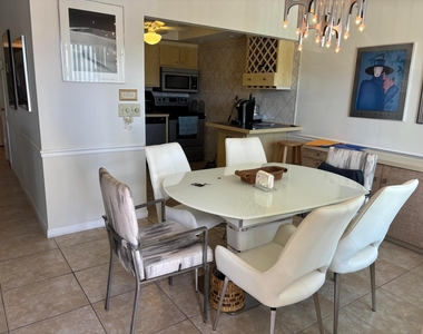 105 E Wellington - Photo Thumbnail 1