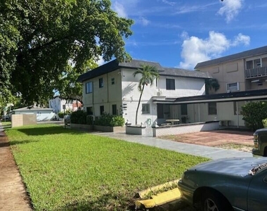 1858 Dewey Street - Photo Thumbnail 2