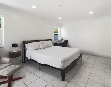 1234 Nw 7th Avenue - Photo Thumbnail 17