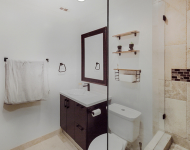 1234 Nw 7th Avenue - Photo Thumbnail 18