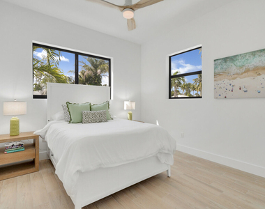 1248 N Harbor Drive - Photo Thumbnail 40