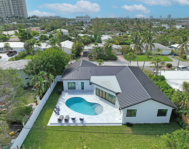 1248 N Harbor Drive - Photo Thumbnail 53