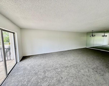 3300 Spanish Moss Terrace - Photo Thumbnail 10