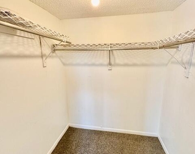 3300 Spanish Moss Terrace - Photo Thumbnail 11