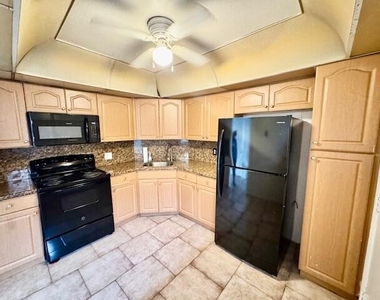 3300 Spanish Moss Terrace - Photo Thumbnail 8