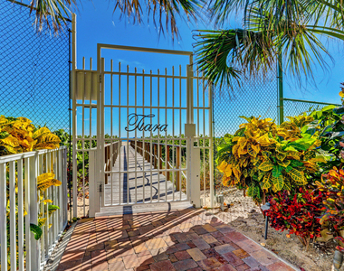 3000 N Ocean Drive - Photo Thumbnail 35