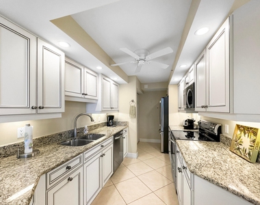 3000 N Ocean Drive - Photo Thumbnail 6