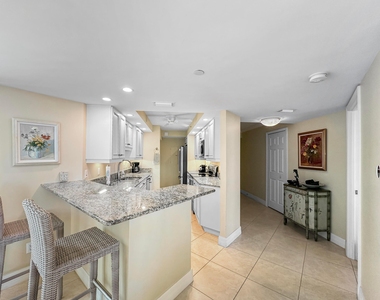 3000 N Ocean Drive - Photo Thumbnail 5