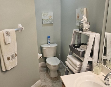 8227 Mulligan Circle - Photo Thumbnail 11