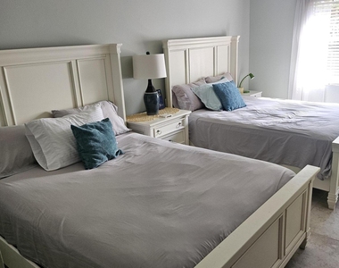 8227 Mulligan Circle - Photo Thumbnail 7