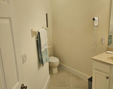 8368 Mulligan Circle - Photo Thumbnail 10