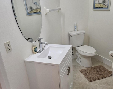 8368 Mulligan Circle - Photo Thumbnail 6