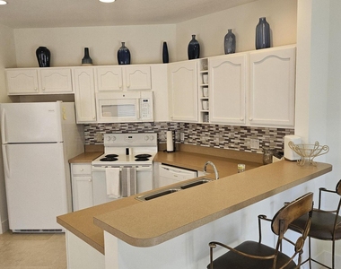 8368 Mulligan Circle - Photo Thumbnail 1