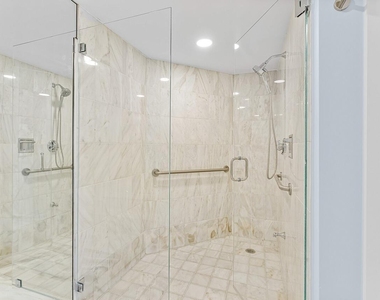 100 Lakeshore Drive - Photo Thumbnail 16