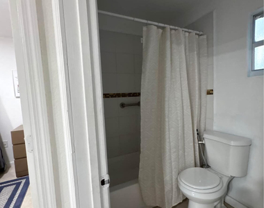 136 N 24th Avenue - Photo Thumbnail 6