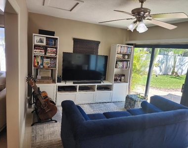 3760 Nw 19th Street - Photo Thumbnail 10