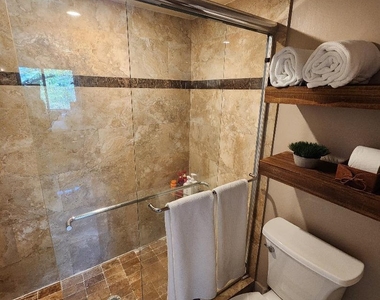 3760 Nw 19th Street - Photo Thumbnail 23