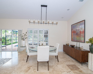 8410 Brussels Way - Photo Thumbnail 11