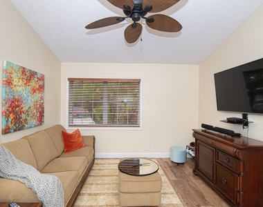 8410 Brussels Way - Photo Thumbnail 27