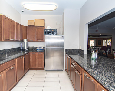 8410 Brussels Way - Photo Thumbnail 52