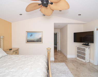 8410 Brussels Way - Photo Thumbnail 14