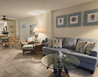 1161 Hillsboro Mile - Photo Thumbnail 9