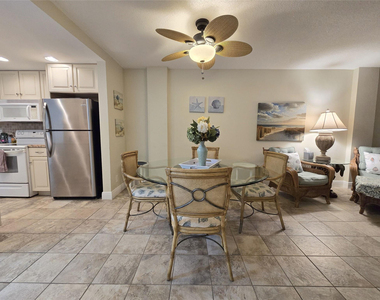1161 Hillsboro Mile - Photo Thumbnail 7