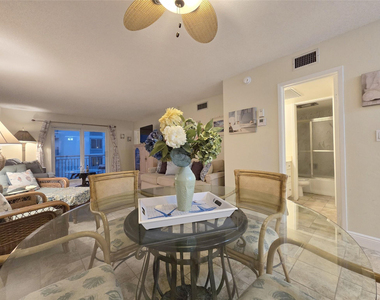 1161 Hillsboro Mile - Photo Thumbnail 35